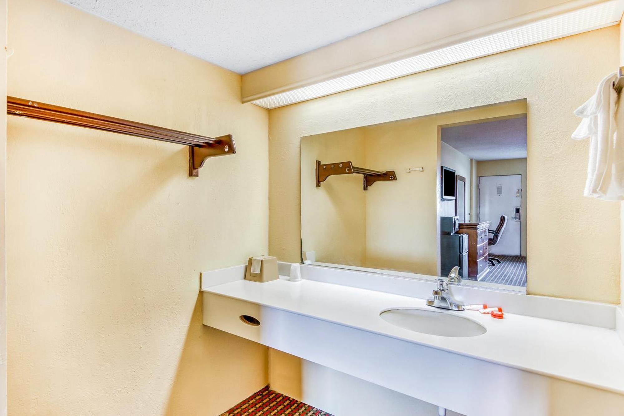 Oyo Hotel Jackson Fairgrounds I-55 Eksteriør billede